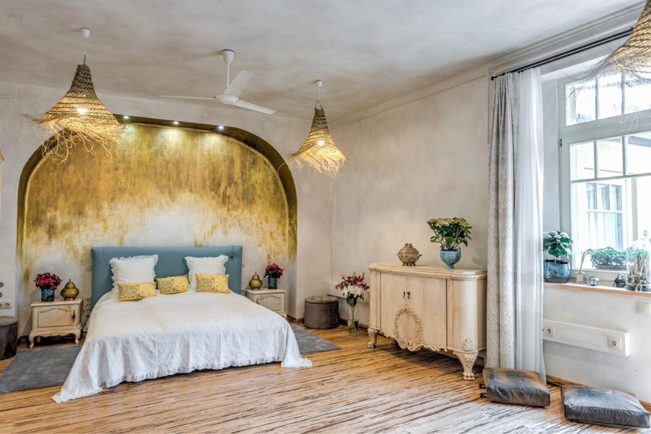 Lotus Apartment เซนเทนแดร ภายนอก รูปภาพ